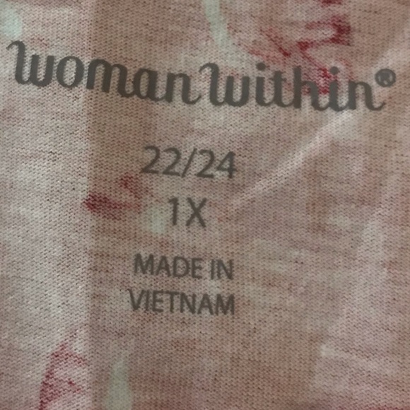 Cold-Shoulder Tee - Picture 5 of 6